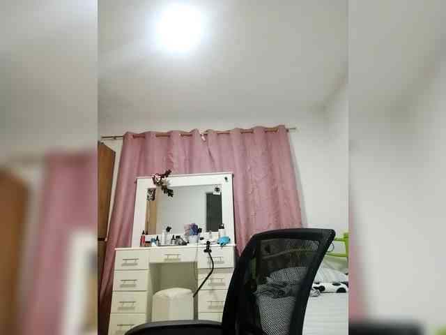 GoddessCarrie webcam