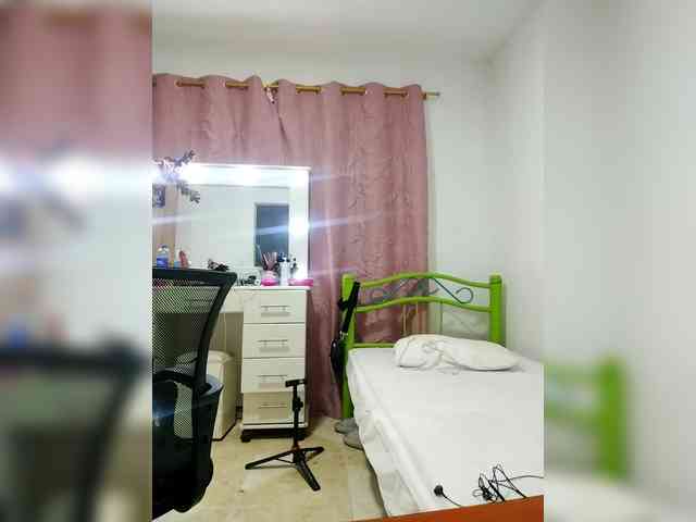 GoddessCarrie webcam