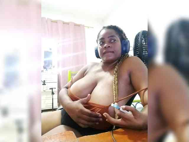 GoddessCarrie webcam