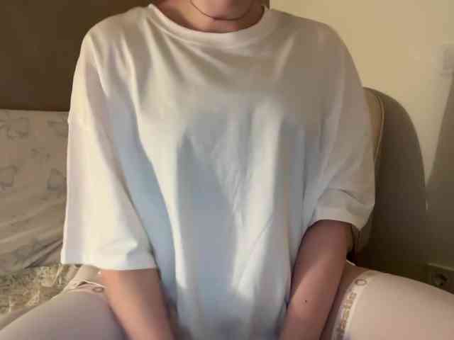 GoddessBratRosa webcam