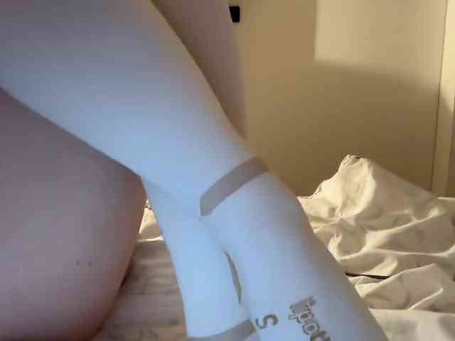 GoddessBratRosa webcam