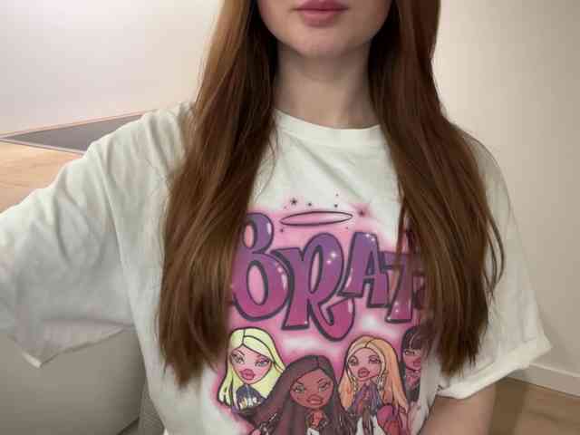 GoddessBratRosa webcam