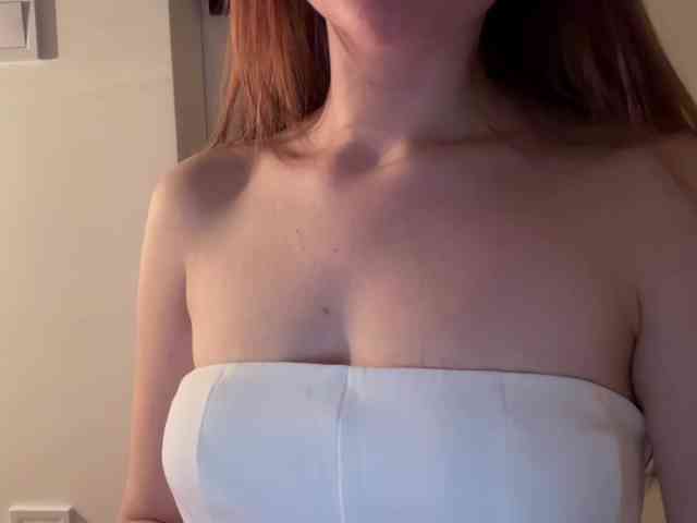 GoddessBratRosa webcam