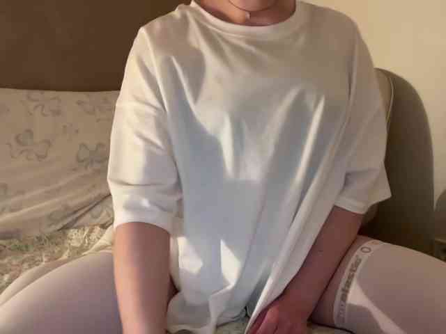 GoddessBratRosa webcam