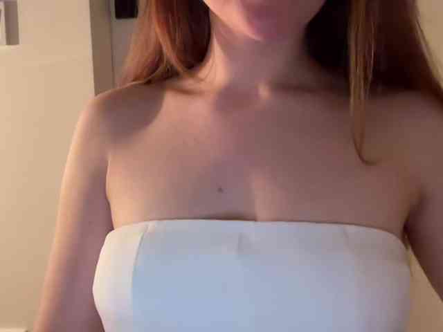 GoddessBratRosa webcam