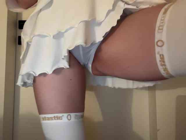 GoddessBratRosa webcam