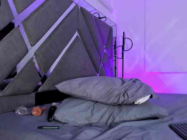 Camille-Juicy webcam