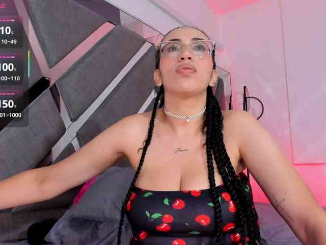 Camille-Juicy webcam