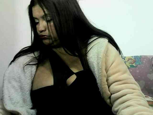 Bigmami-squirt webcam
