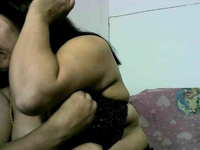 Bigmami-squirt webcam