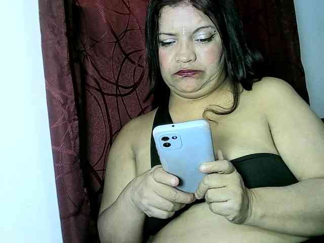 Bigmami-squirt webcam