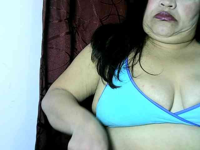 Bigmami-squirt webcam