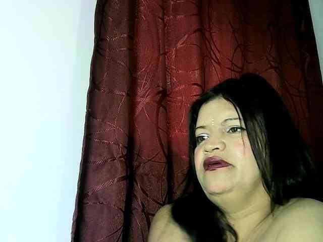 Bigmami-squirt webcam