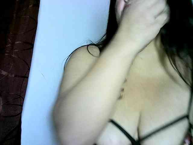 Bigmami-squirt webcam