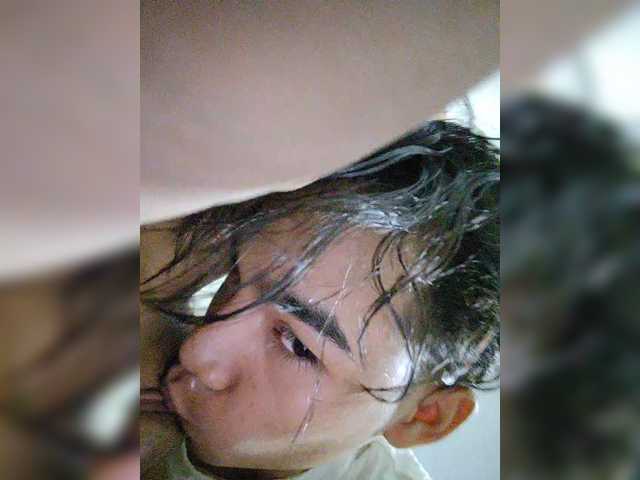 ROOMEXOTIC11's BongaCams show and profile