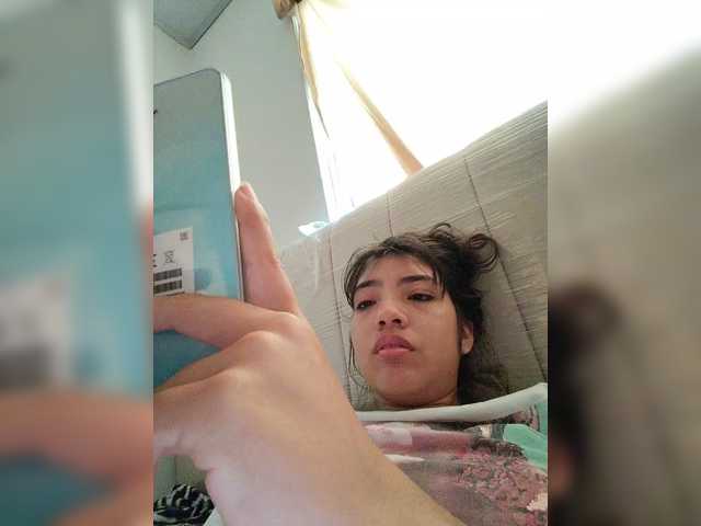 ROOMEXOTIC11's BongaCams show and profile