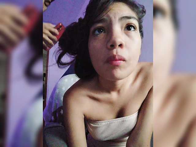 ROOMEXOTIC11's BongaCams show and profile