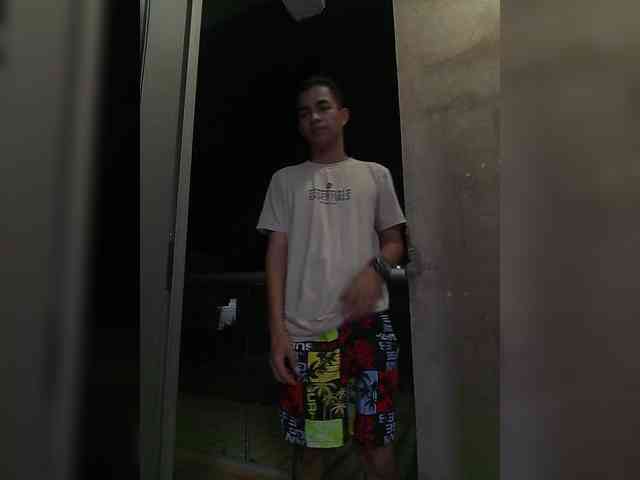 ROOMEXOTIC11 webcam