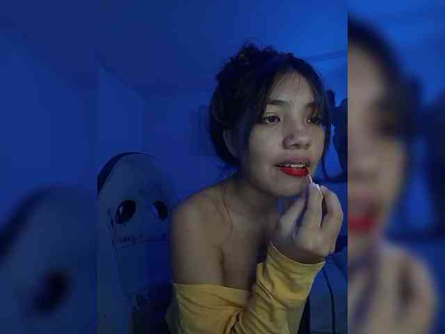 ROOMEXOTIC11 webcam