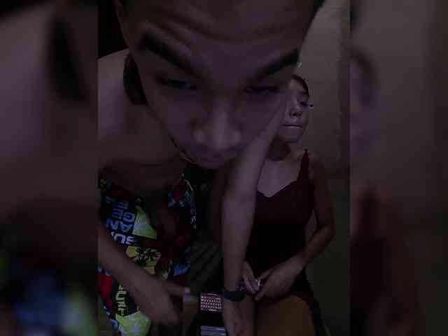 ROOMEXOTIC11 webcam