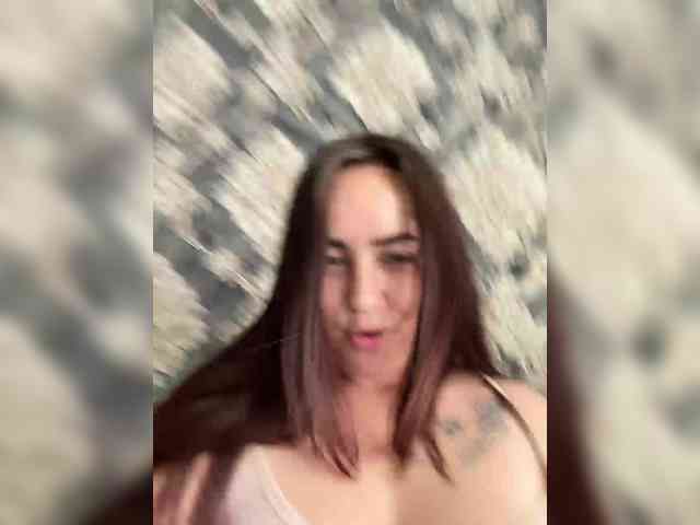 DianaTaylor webcam
