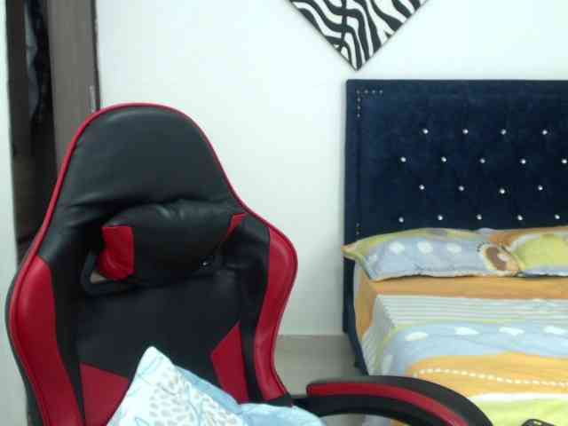 Mimibustamante33 webcam