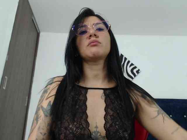 Mimibustamante33 webcam