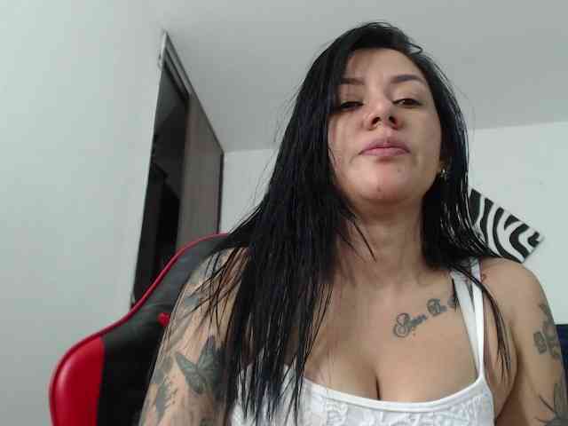 Mimibustamante33 webcam