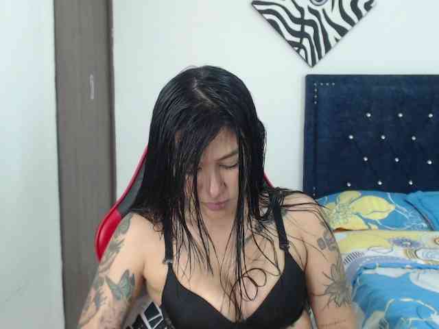 Mimibustamante33 webcam