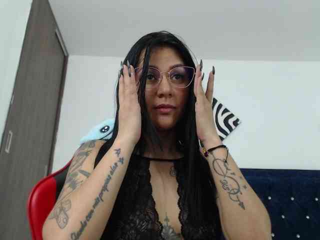 Mimibustamante33 webcam