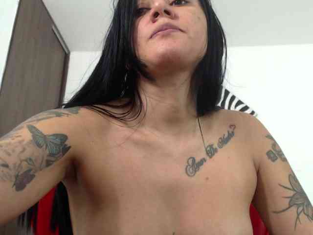 Mimibustamante33 webcam