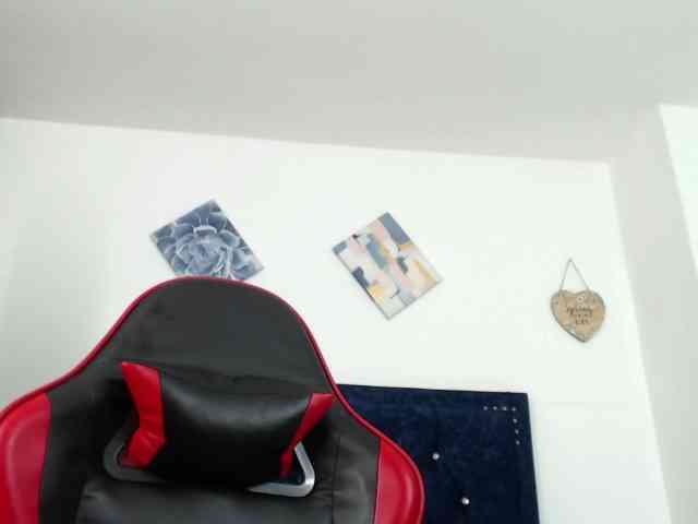Mimibustamante33 webcam