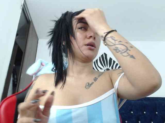 Mimibustamante33 webcam