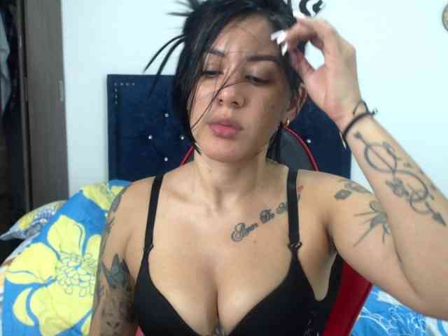 Mimibustamante33 webcam