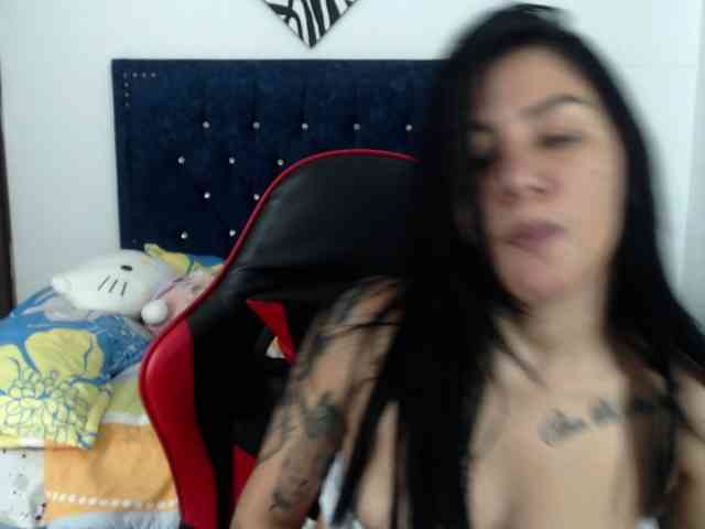 Mimibustamante33 webcam