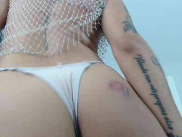 Mimibustamante33 webcam