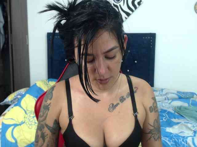 Mimibustamante33 webcam