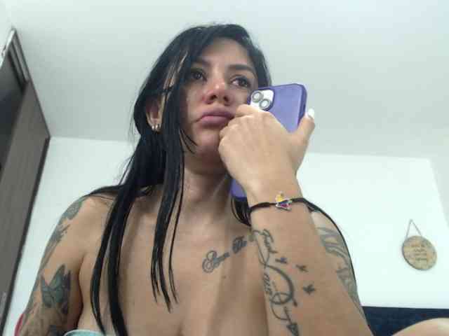 Mimibustamante33 webcam