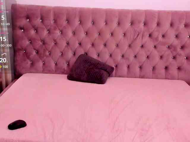 BiaMonroe Live Webcam on BongaCams