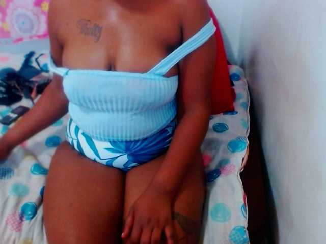  SEXYBOOSTY27 chat room