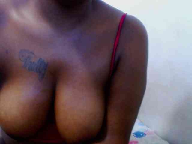 SEXYBOOSTY27 webcam