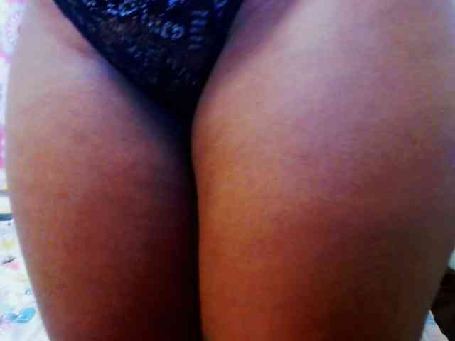 SEXYBOOSTY27 webcam