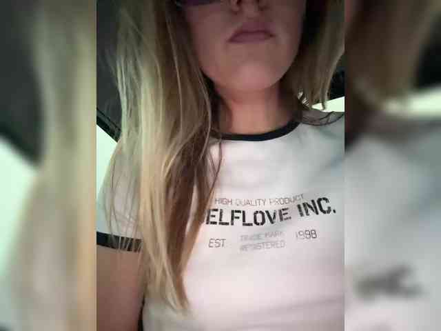 RoxyJet Live Webcam on BongaCams