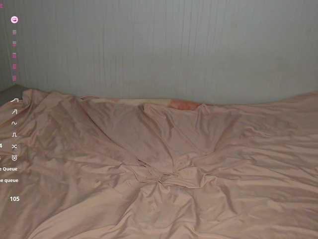 NiaandMolly's BongaCams show and profile