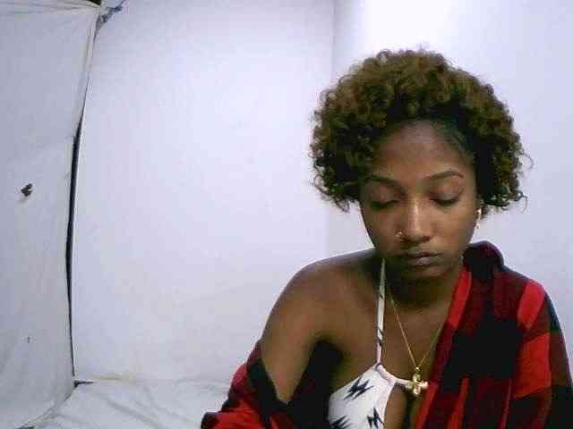 Chocolatedoll webcam