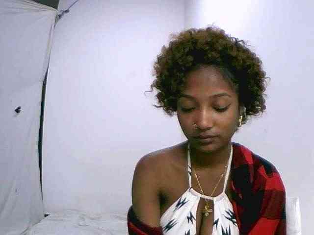 Chocolatedoll webcam