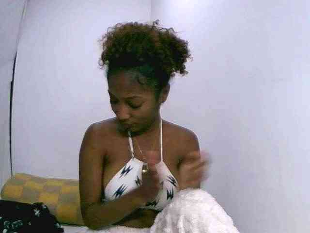 Chocolatedoll webcam