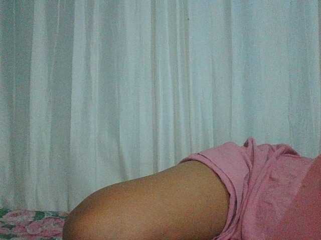 HoTGirlie's BongaCams show and profile