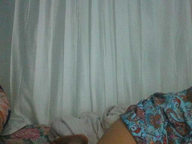 HoTGirlie's BongaCams show and profile