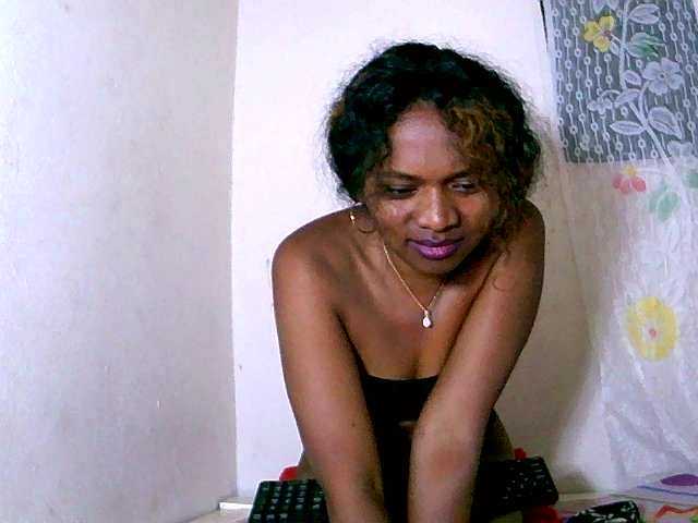 NadiaLoverwy from BongaCams is Freechat